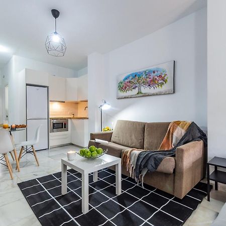 Apartamentos Marmoles Malaga Center Екстер'єр фото