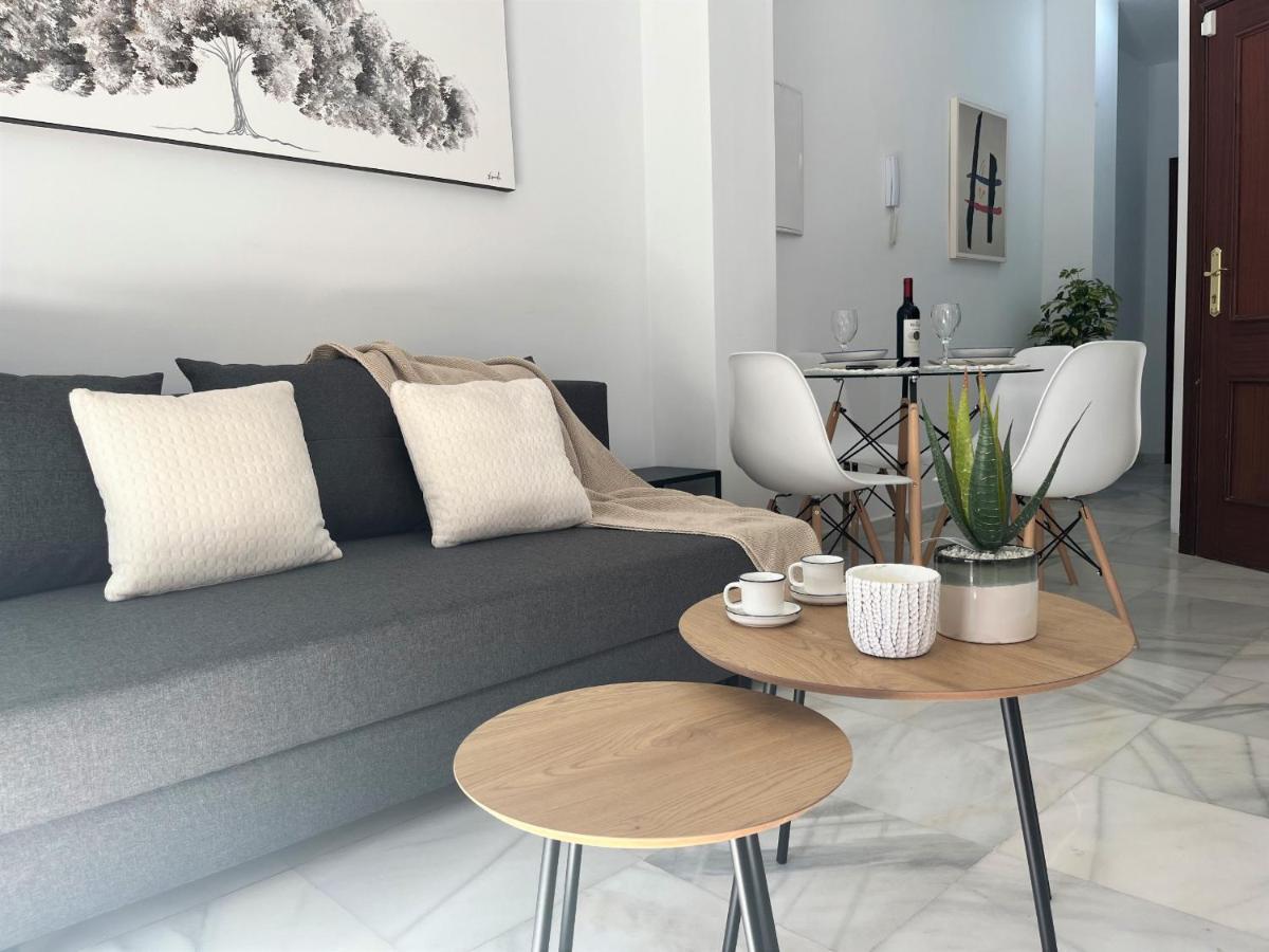 Apartamentos Marmoles Malaga Center Екстер'єр фото