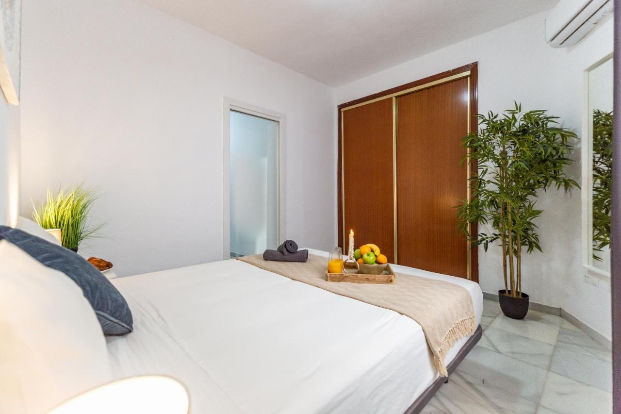 Apartamentos Marmoles Malaga Center Екстер'єр фото